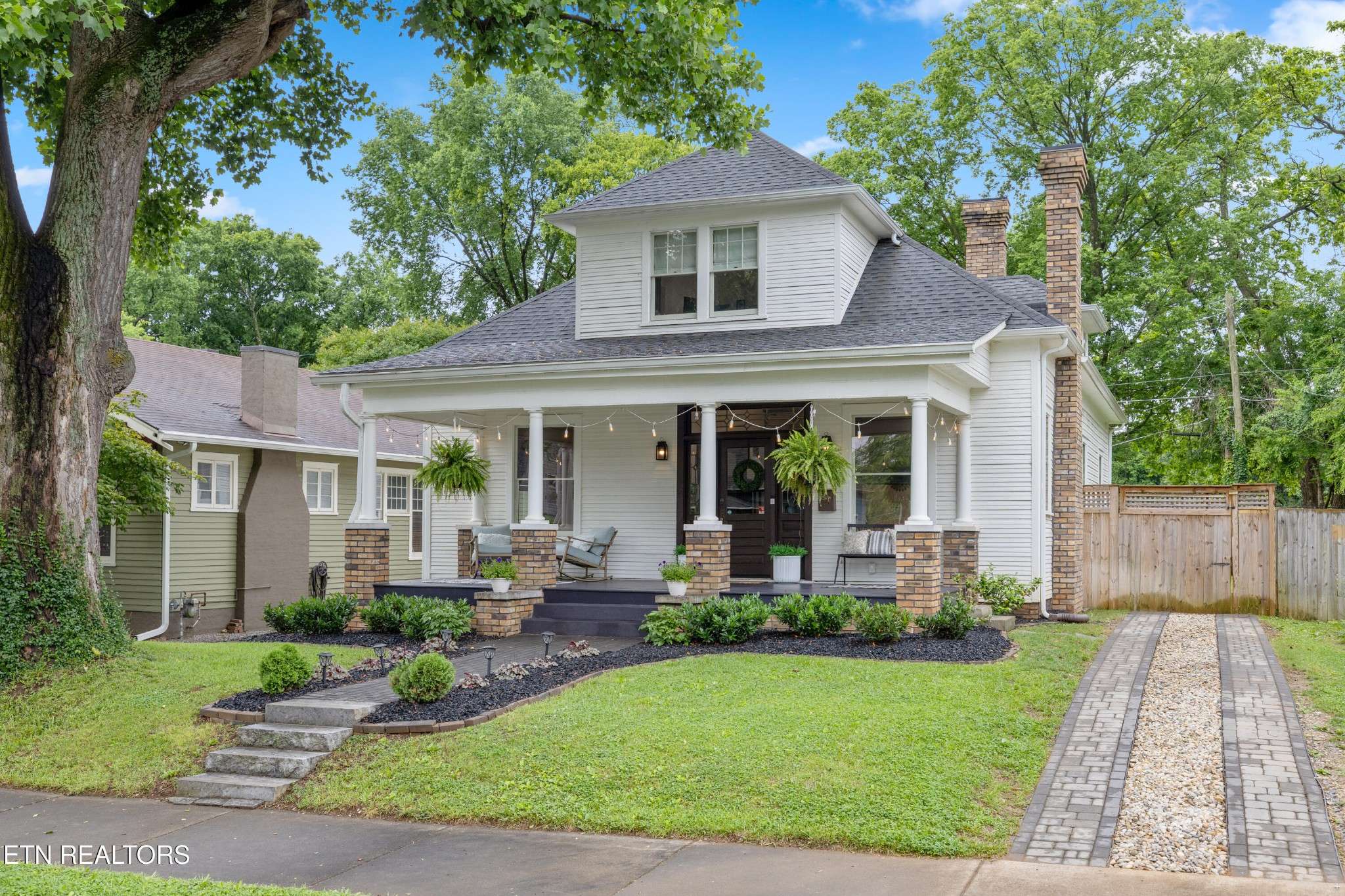 120 Leonard Place, Knoxville, TN 37917