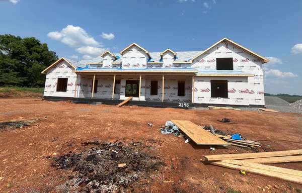 2395 Gunn Rd, Adams, TN 37010