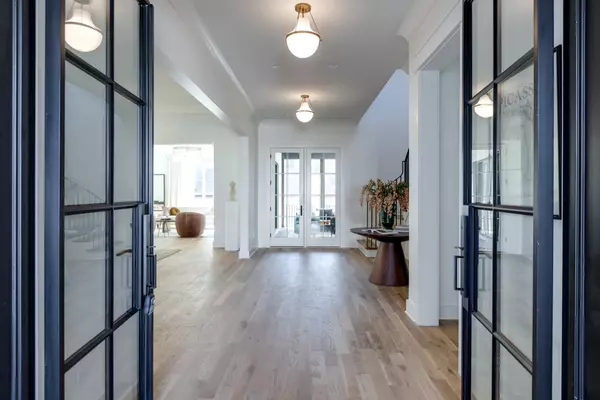 Brentwood, TN 37027,323 Kelly Glenn Ct