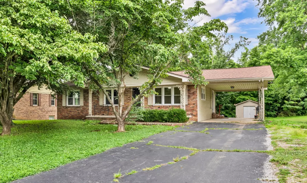 412 Colonial Ter, Hopkinsville, KY 42240