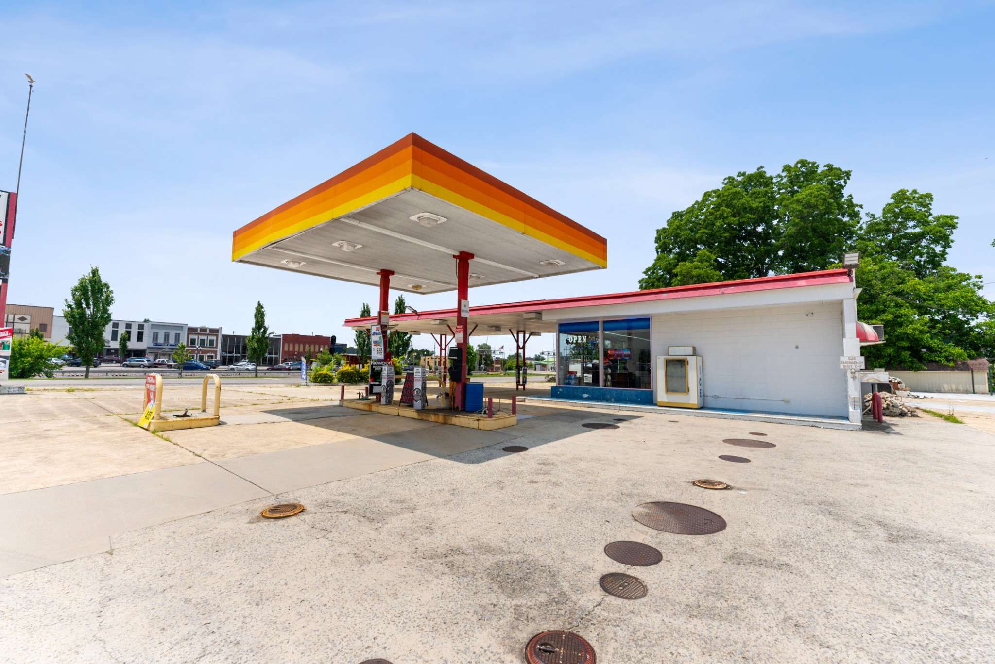 Tullahoma, TN 37388,102 NE Atlantic St
