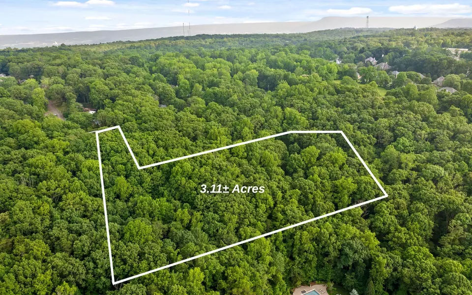 837 Skyline Park Drive, Signal Mountain, TN 37377