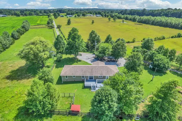 Bell Buckle, TN 37020,590 Squire Jones Rd