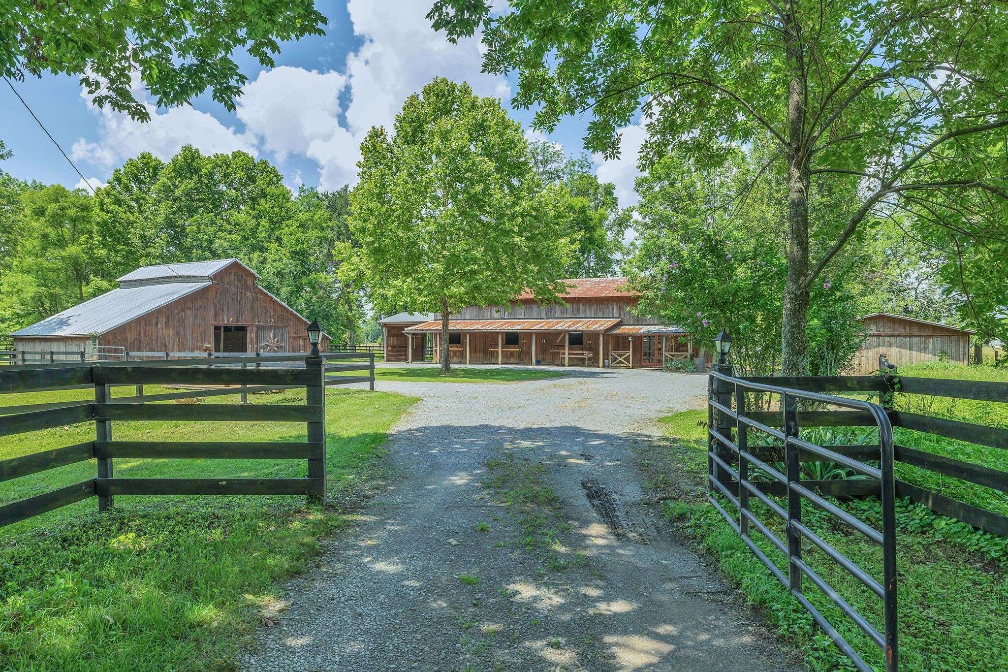 Bell Buckle, TN 37020,590 Squire Jones Rd