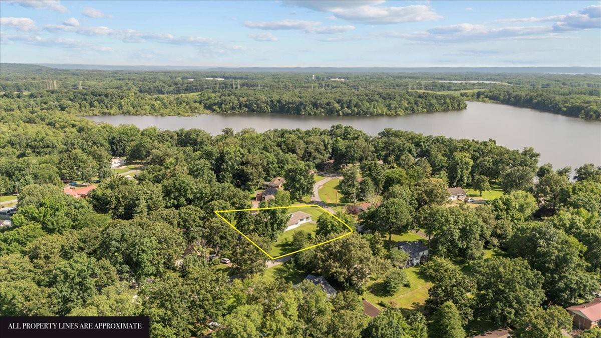 New Johnsonville, TN 37134,215 Sunset Dr