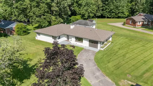 New Johnsonville, TN 37134,215 Sunset Dr