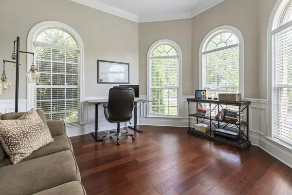 Brentwood, TN 37027,5579 Hill Rd