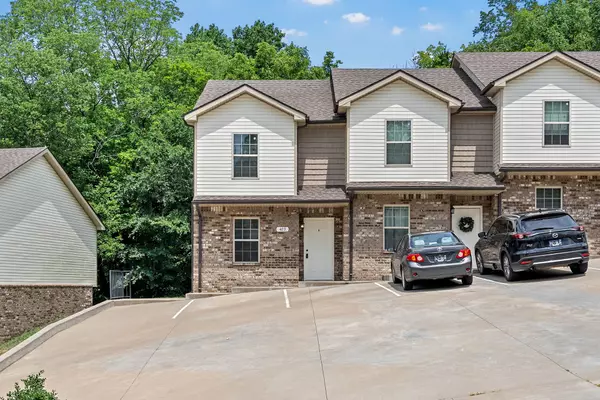Clarksville, TN 37043,427 Glenstone Springs Dr #B