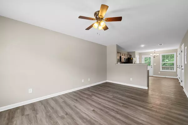 Clarksville, TN 37043,427 Glenstone Springs Dr #B