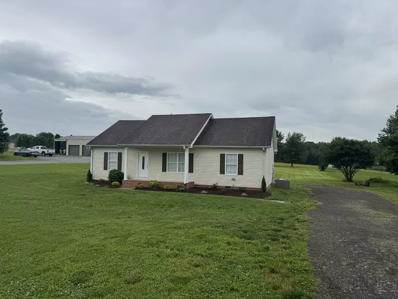 1087 Mt Vernon Rd, Bethpage, TN 37022