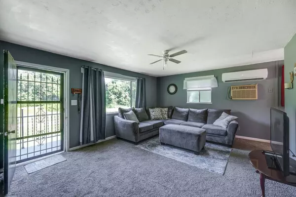 Columbia, TN 38401,1532 Santa Fe Pike