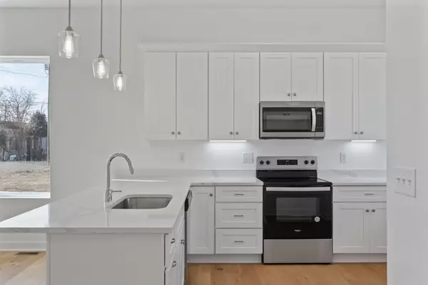 1700 Underwood St, Nashville, TN 37208