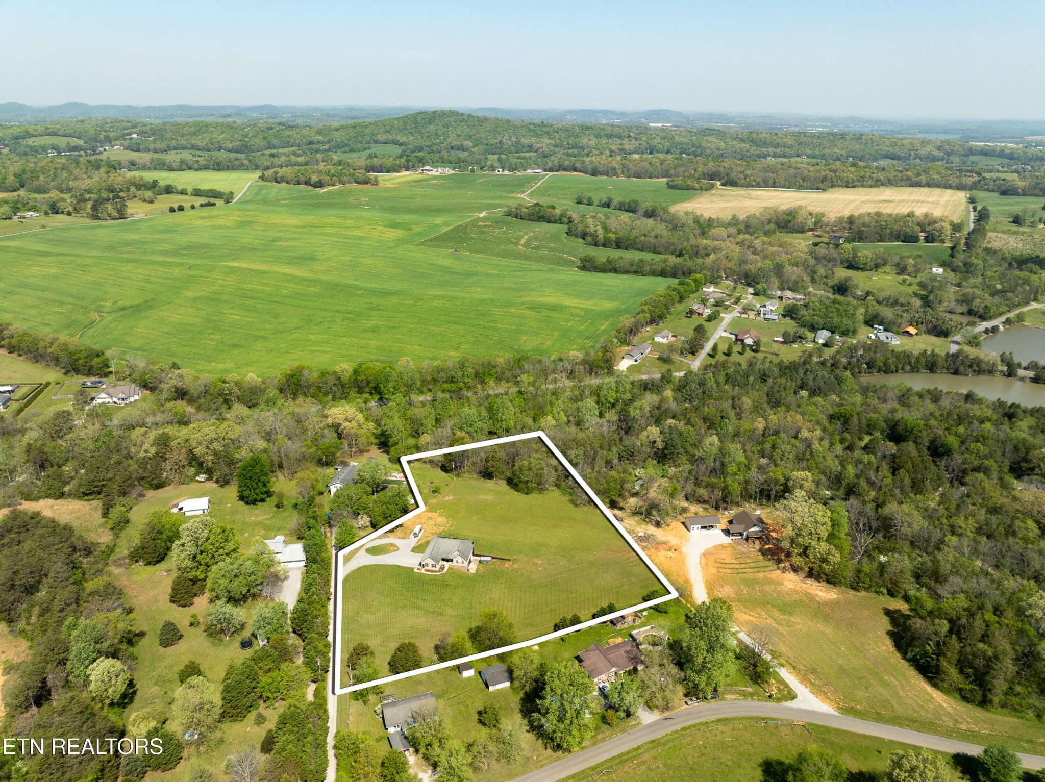 Vonore, TN 37885,176 Corntassel Estates Rd