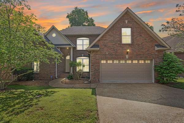 429 Summit Oaks Dr, Nashville, TN 37221