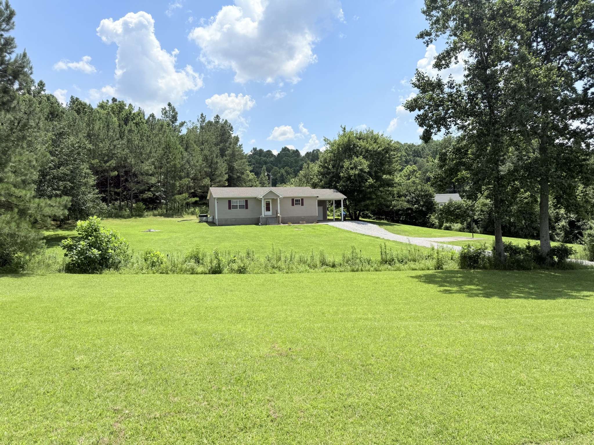 3640 Woodburn Hay Rd, Hopkinsville, KY 42240