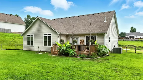 Dickson, TN 37055,115 Laken Ln