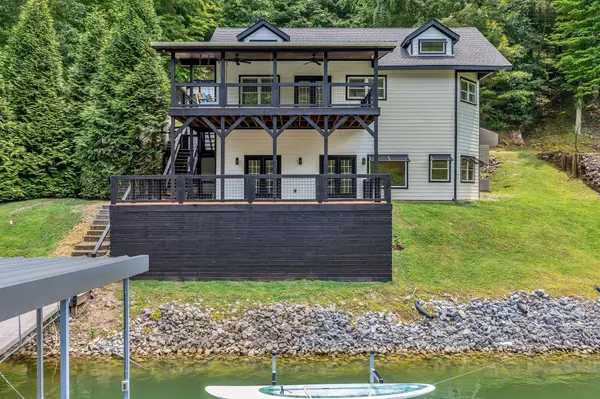 36 Chestnut St, Estill Springs, TN 37330
