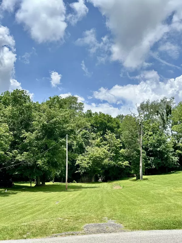 Manchester, TN 37355,434 S Ramsey St