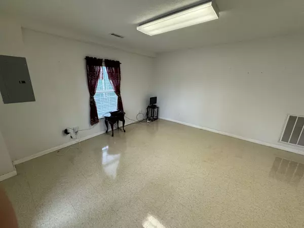 Murfreesboro, TN 37127,7650 E Gum Rd