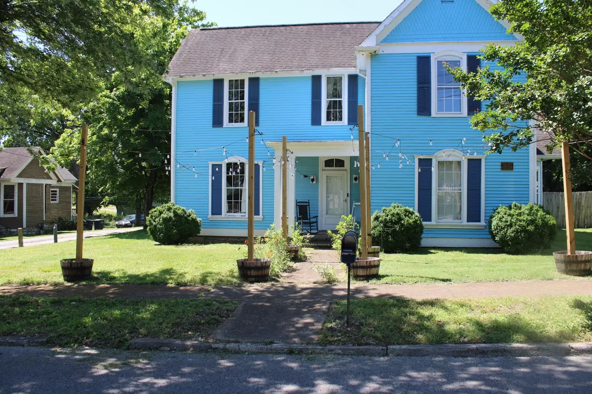 Fayetteville, TN 37334,211 Maple St #E