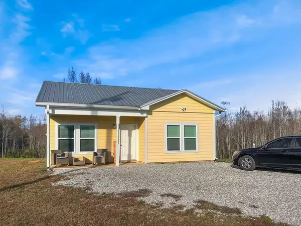 1190 Horton Rd, Quebeck, TN 38579