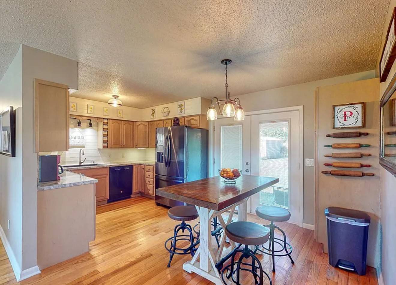Puryear, TN 38251,8985 Shady Grove Rd