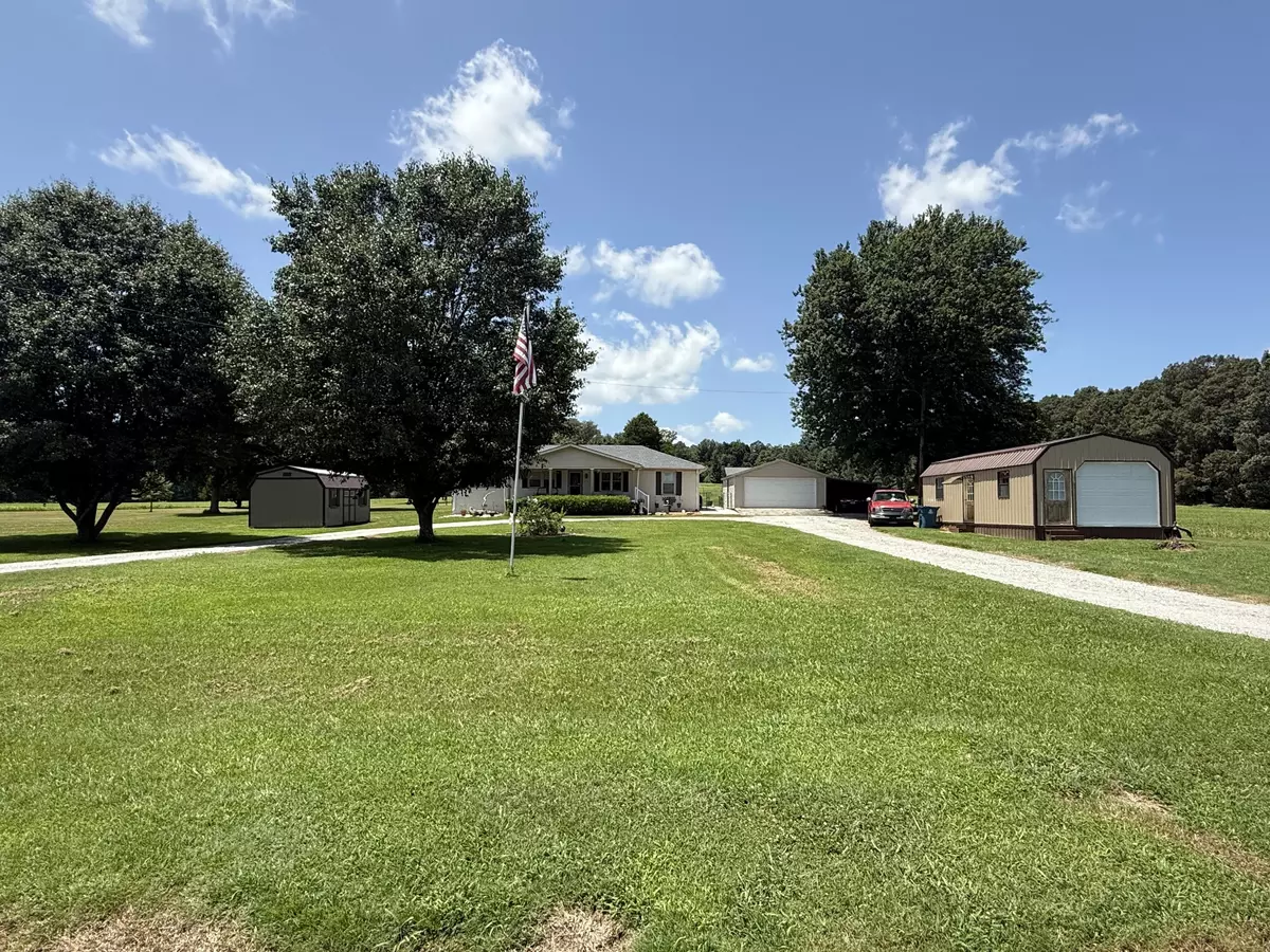 Puryear, TN 38251,8985 Shady Grove Rd