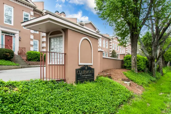 3031 Woodlawn Dr #U, Nashville, TN 37215