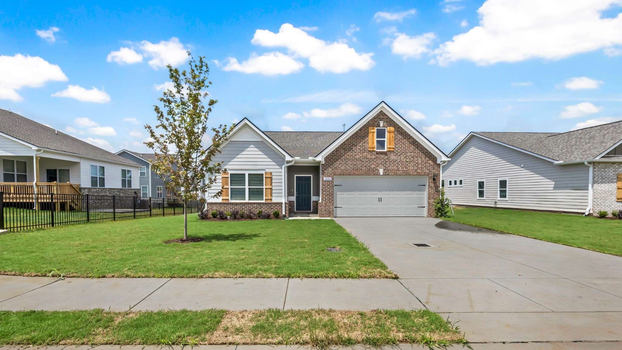 Clarksville, TN 37043,1424 English Oak Drive