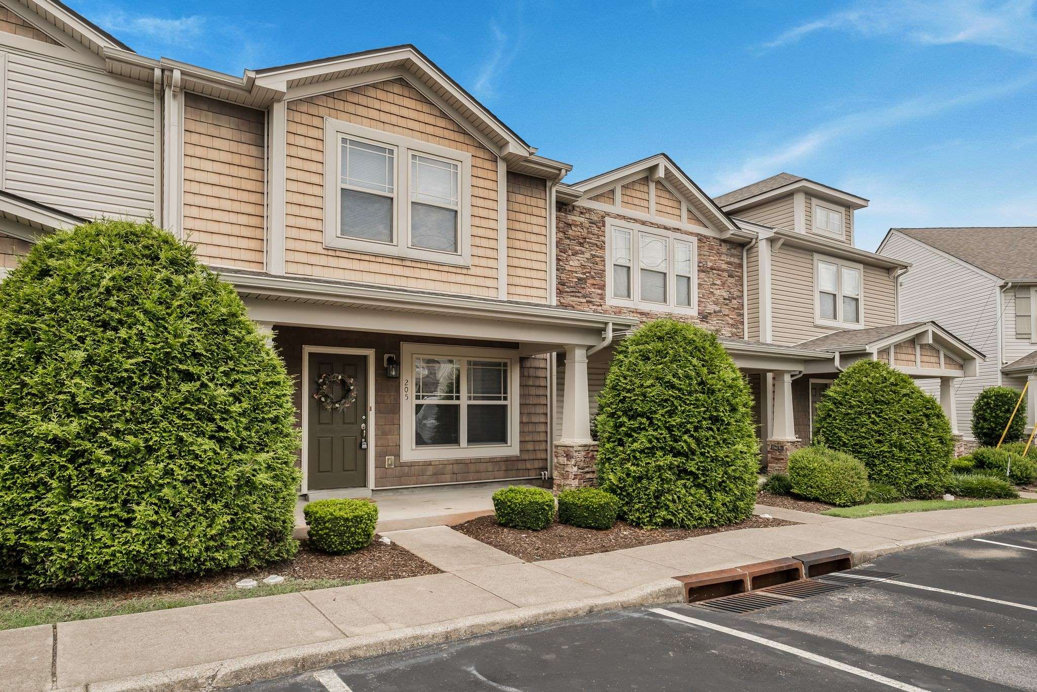 735 Tulip Grove Rd #205, Hermitage, TN 37076