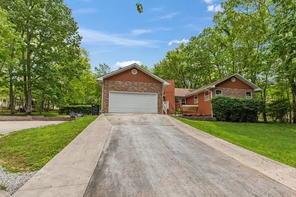 Crossville, TN 38558,143 Rolling Green Dr