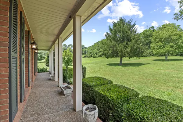 Goodlettsville, TN 37072,7935 Old Springfield Pike
