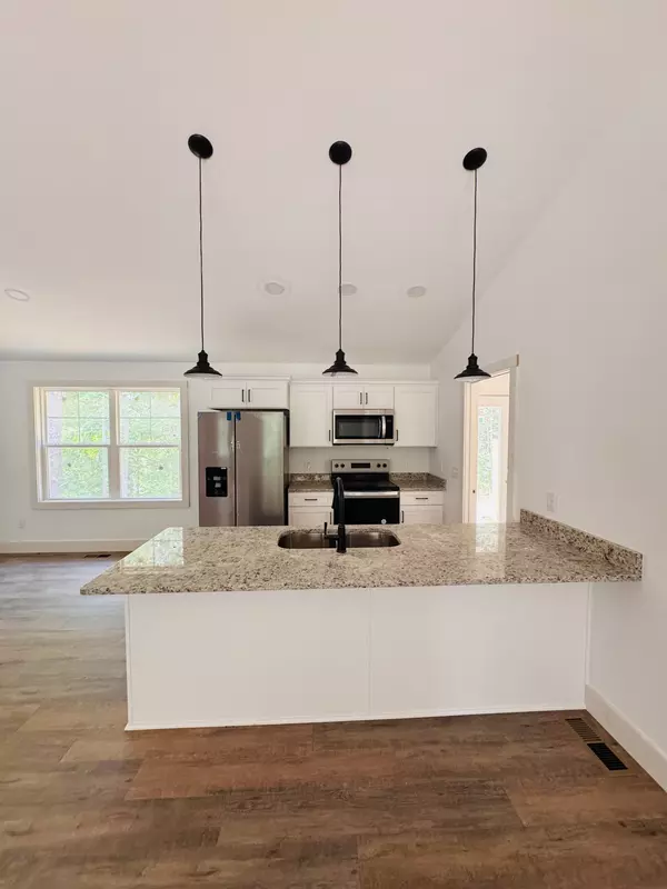 Sparta, TN 38583,307 Hickory Lane