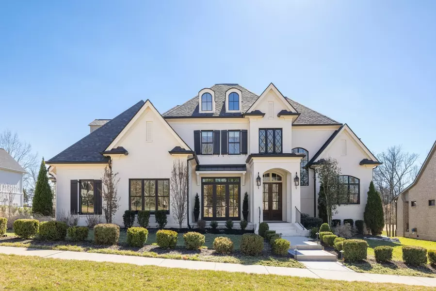 7521 Whiskey Rd, College Grove, TN 37046