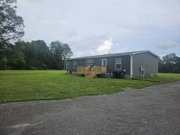Lafayette, TN 37083,203 Heidi Ln