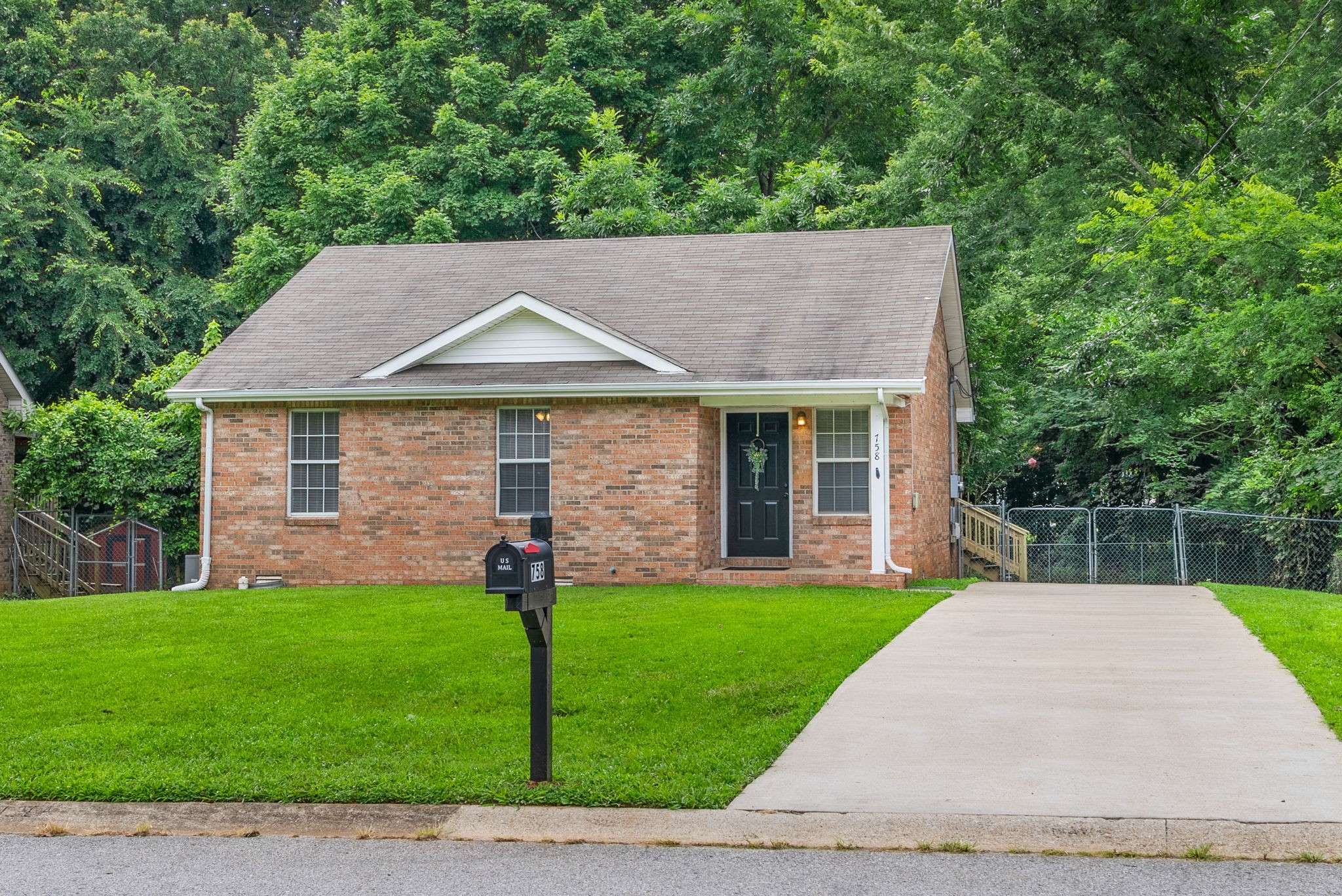 758 Spees Dr, Clarksville, TN 37042