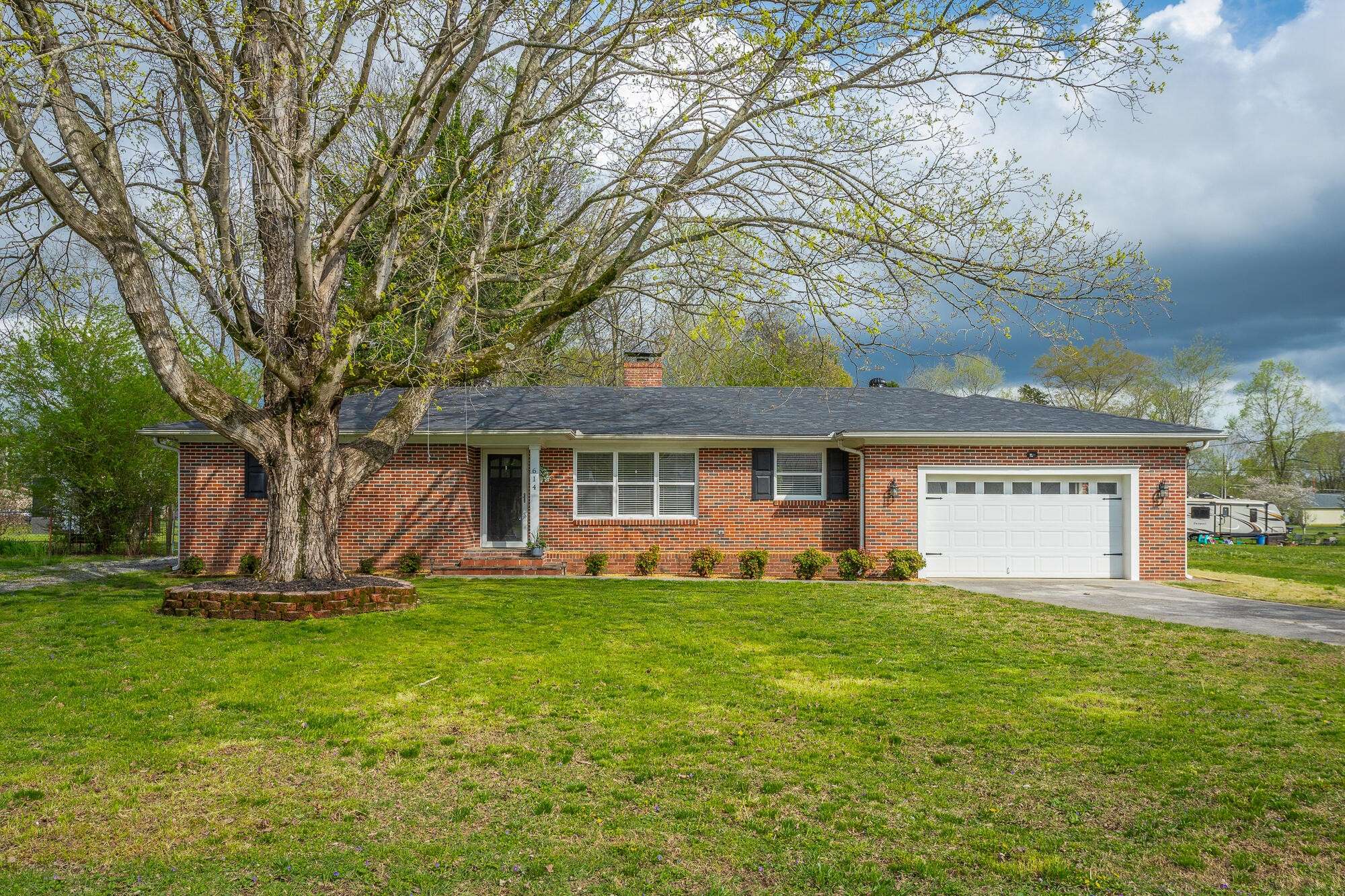 614 Phillips Avenue, Jasper, TN 37347