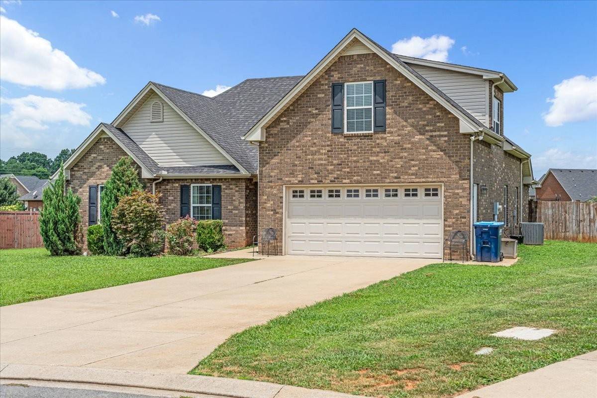 2905 Daytona Ct, Christiana, TN 37037