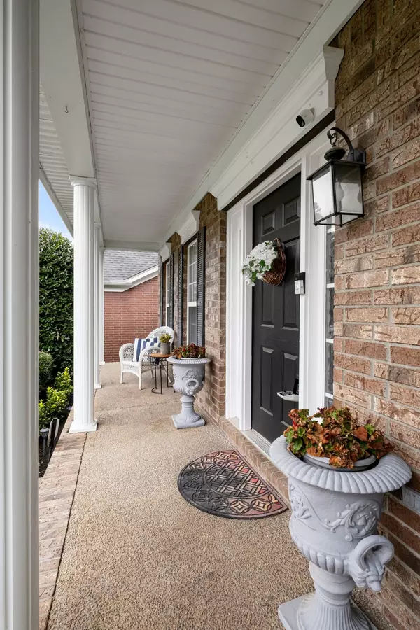 Brentwood, TN 37027,9737 Valley Springs Dr