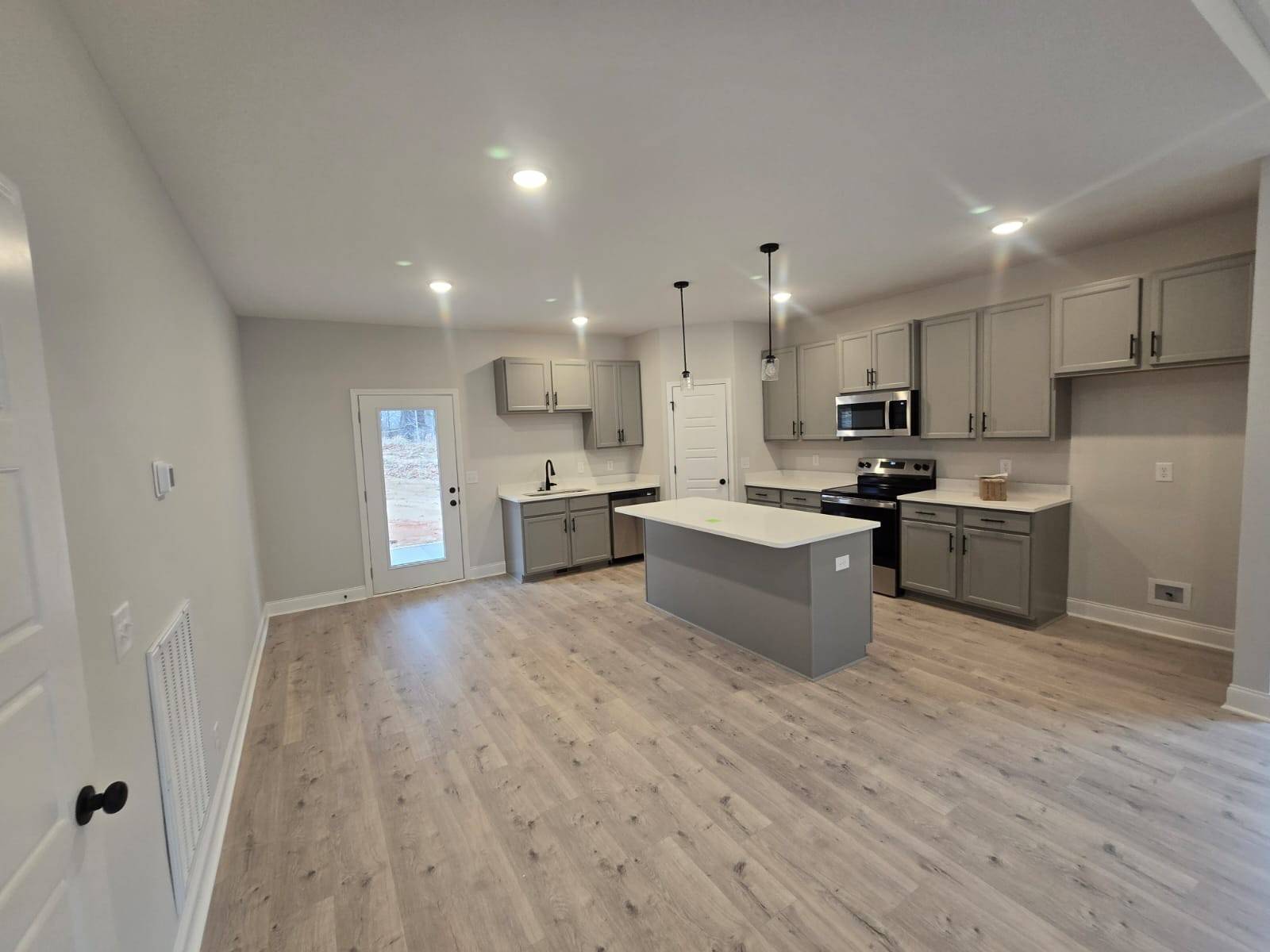 Clarksville, TN 37040,534 S Halifax Ct