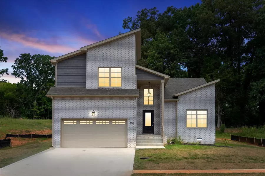 534 S Halifax Ct, Clarksville, TN 37040