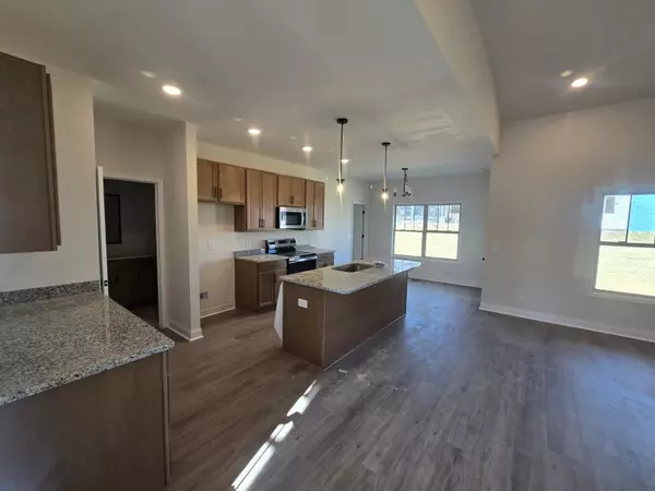 Clarksville, TN 37040,505 N Halifax Ct