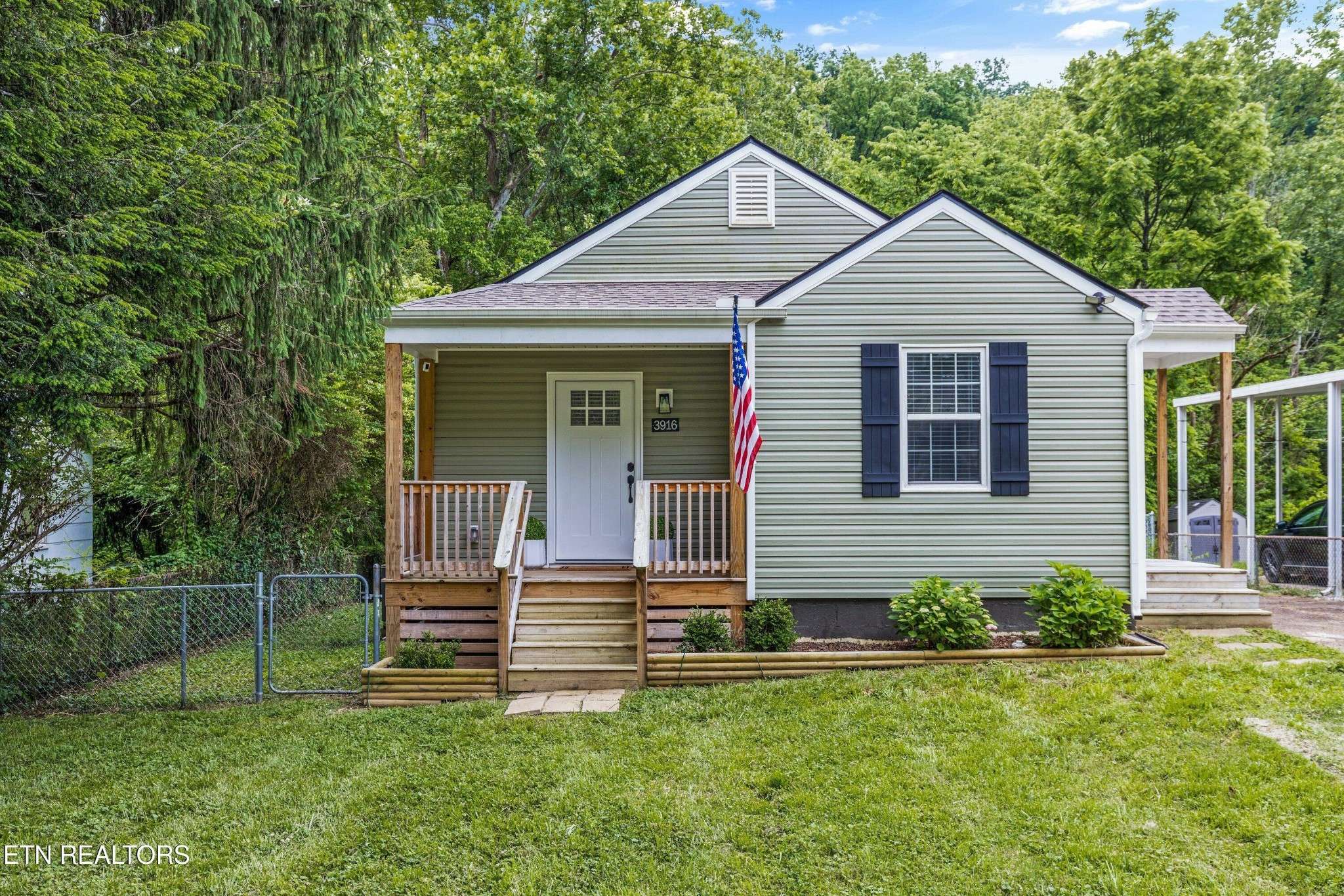 3916 W Bellemeade Ave, Knoxville, TN 37919