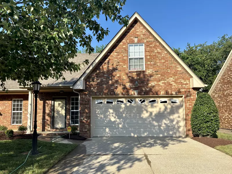 2305 Keegan Dr, Murfreesboro, TN 37130