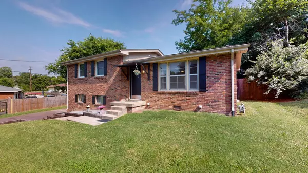 203 Bonnalynn Dr, Hermitage, TN 37076