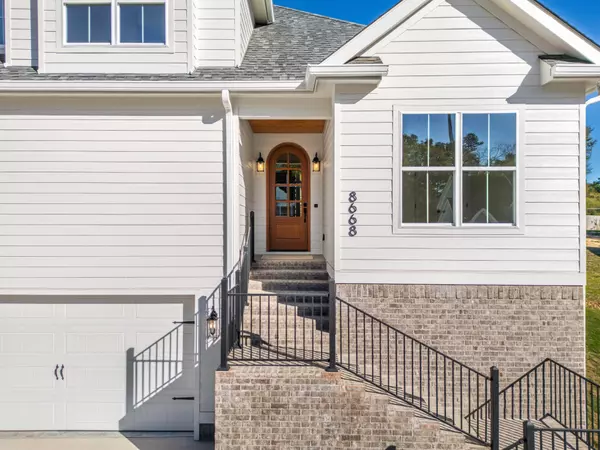 Harrison, TN 37341,8668 Woodbury Acre Court