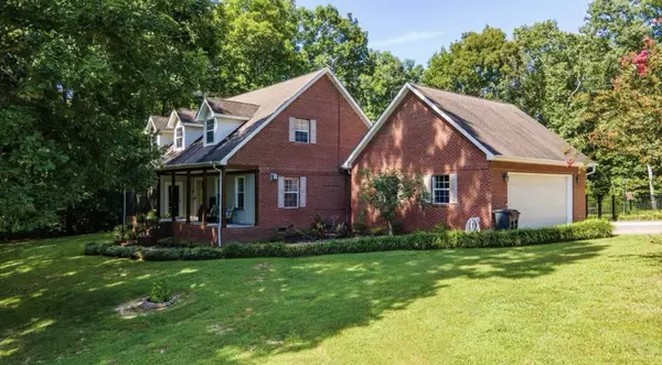 1008 County Road 110, Athens, TN 37303