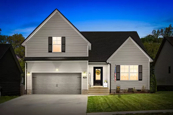 1812 Rains Rd, Clarksville, TN 37042