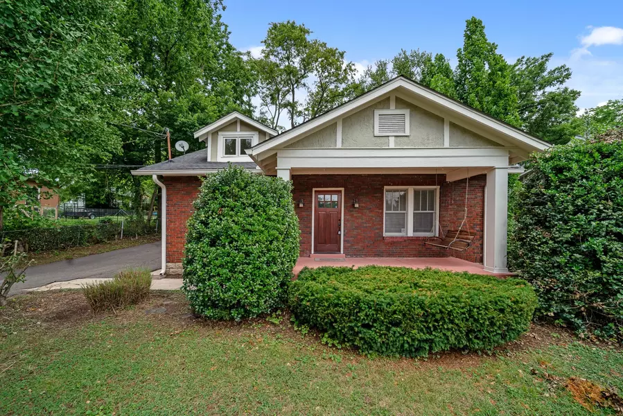 1710 Gale Ln, Nashville, TN 37212