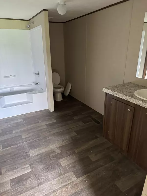 Red Boiling Springs, TN 37150,9410 Sunrise Road